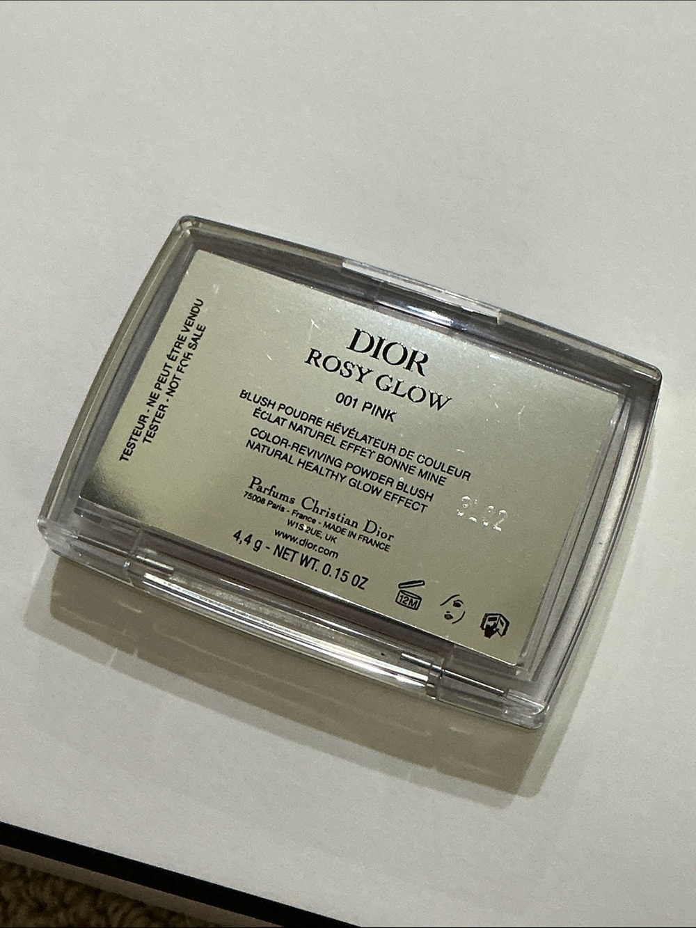 Dior Vibrant Bubblegum Pink Powder Blush - Picture 3 of 3